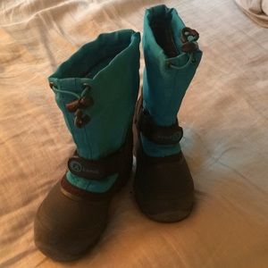 Kamik kids’ waterproof snow boots in teal